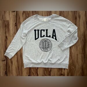 UCLA Bruins H&M Logo Light Grey Sweatshirt Size Women’s X-Large XL Lightweight